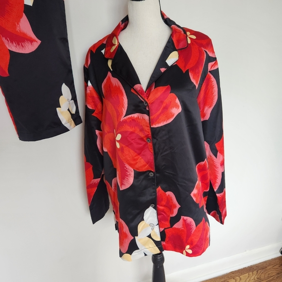 Natori Ginza Floral Print Pajama Set Silky Soft Comfy Sleepwear Black Red Size L - Picture 4 of 16